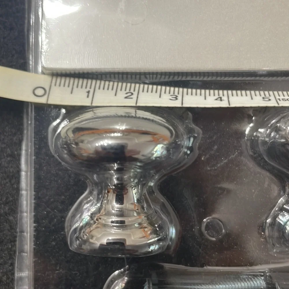 IKEA knobs. Never opened. 2 packs of 2. Faglavik